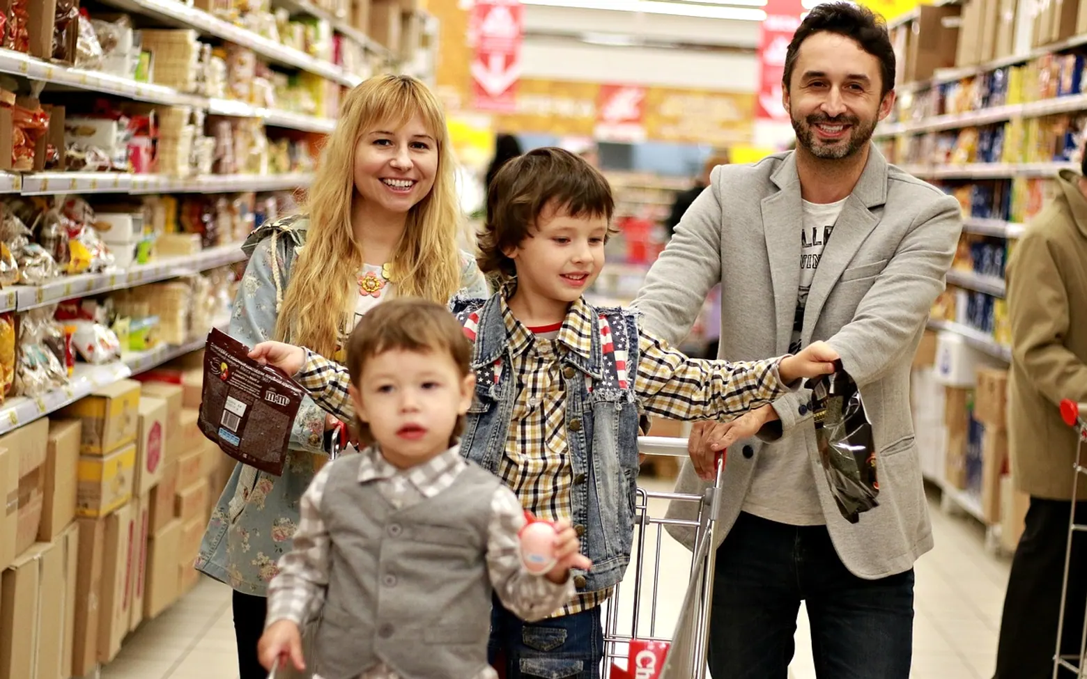 Family, shopping center and purchase